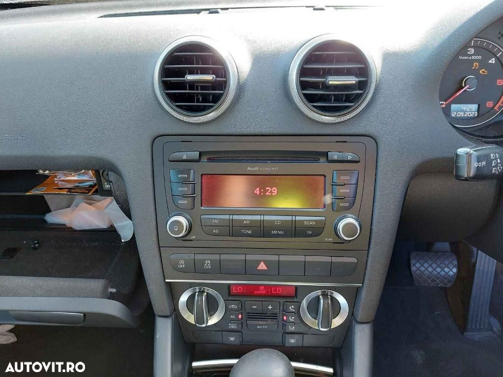 Capac motor protectie Audi A3 8P 2010 Sportback 1,6 TDI CAYC ok - 9
