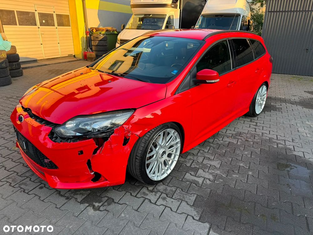Ford Focus 2.0 EcoBoost ST mit Leder-Exclusiv-Paket - 10