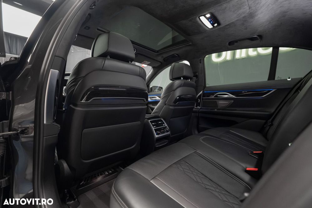 BMW Seria 7 740d xDrive - 31