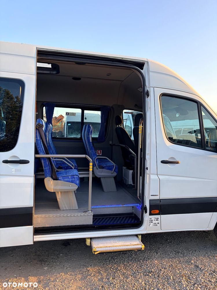 Mercedes-Benz 513 - 16