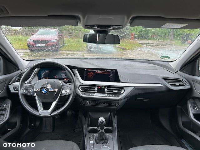 BMW Seria 1 118d Edition Metropolitan - 4