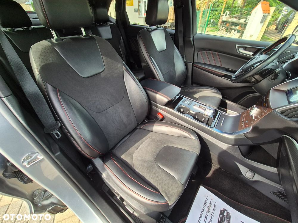 Ford Edge 2.0 EcoBlue Bi-Turbo 4x4 ST-LINE - 19