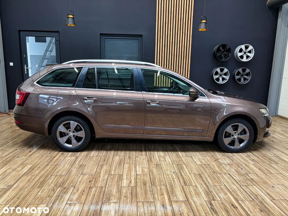 Skoda Octavia 1.5 TSI ACT Style DSG - 6