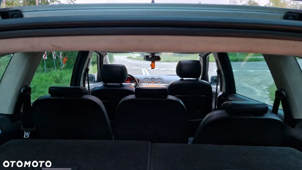 Ford S-Max - 8
