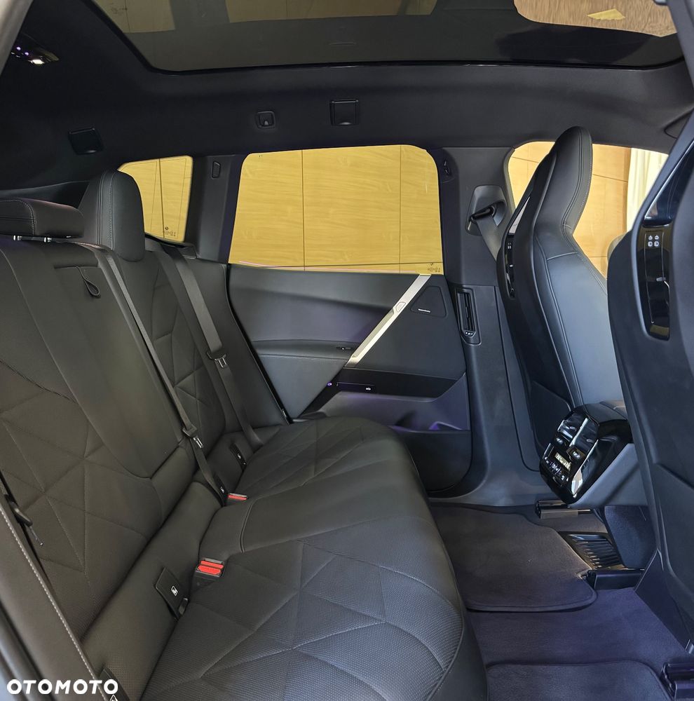 BMW iX xDrive40 76.6kWh - 12