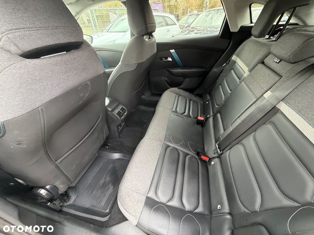 Citroën C4 EV136 50kWh Shine - 28