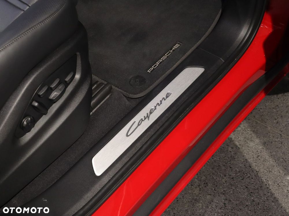 Porsche Cayenne Standard - 31