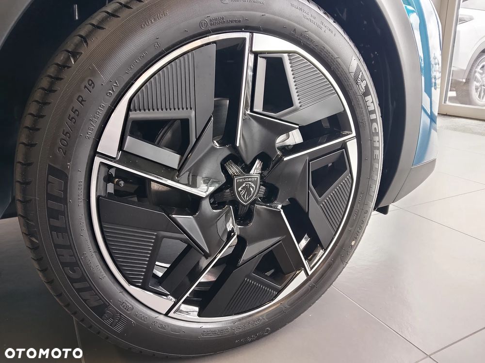 Peugeot 408 1.2 PureTech mHEV GT S&S e-DCS6 - 22