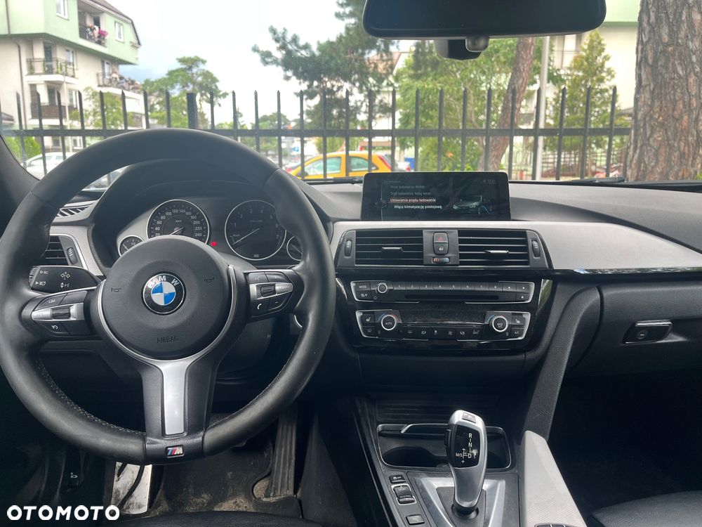 BMW Seria 3 330e iPerformance M Sport Shadow - 9