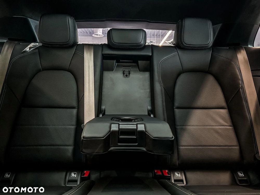 Porsche Macan Turbo 100kWh - 16