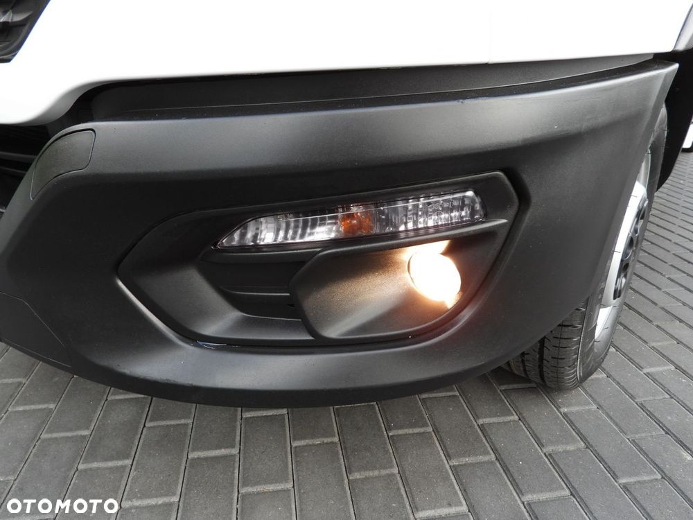 Iveco DAILY  35S18 PLANDEKA 10 PALET WEBASTO TEMPOMAT KLIMATYZACJA  180KM - 23
