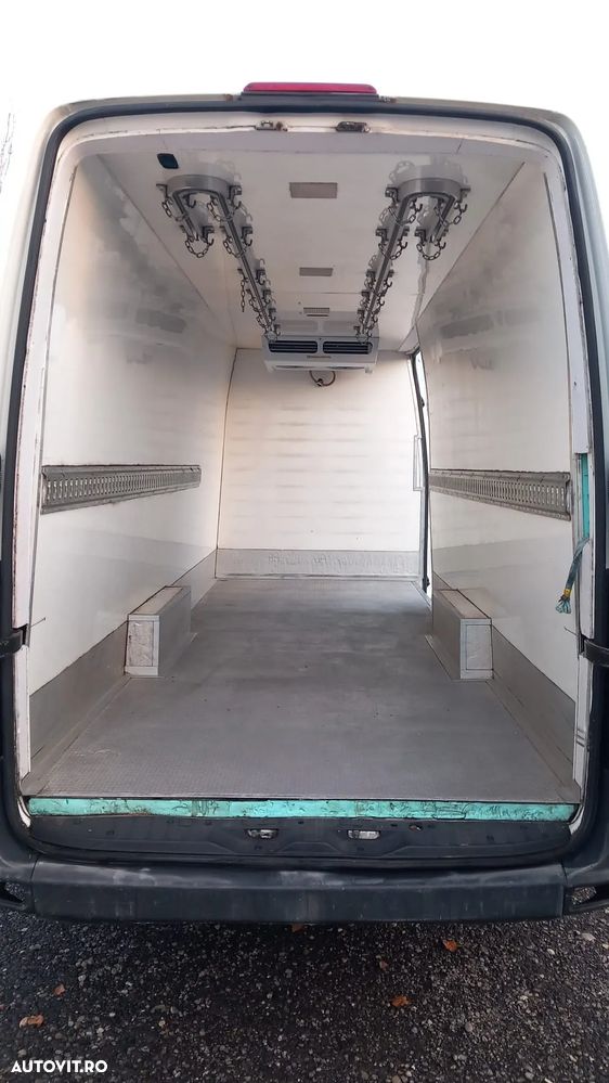 Volkswagen CRAFTER CU FRIG si SISTEM CARLIGE -  VARIANTA LUNGA - 14