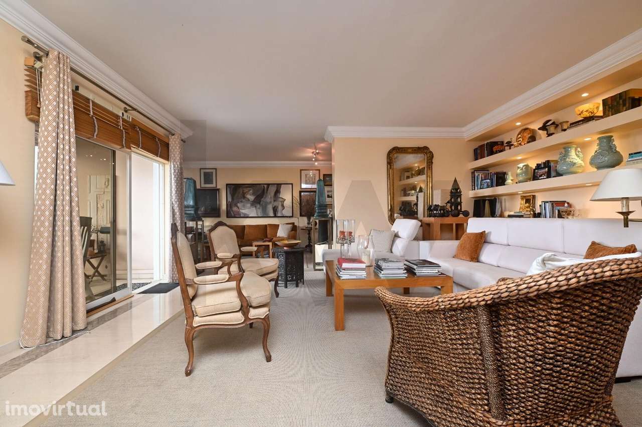 T4 TRANSFORMADO EM T2 | GARAGEM BOX VISTA MAR | COSTA DA GUIA - Grande imagem: 3/27