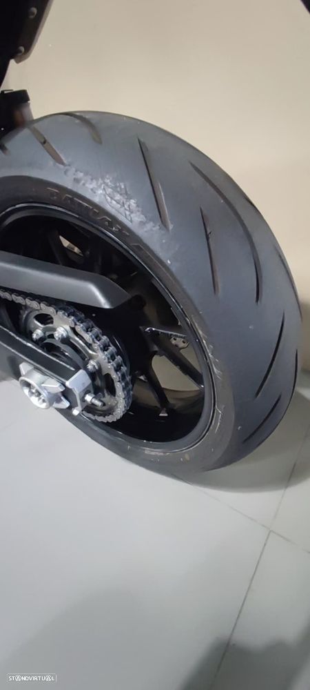 Yamaha MT-07 - 10