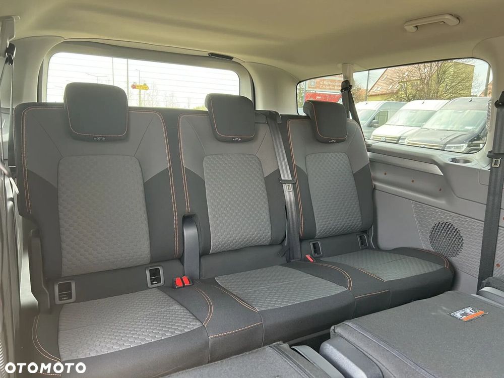 Volkswagen Caravelle - 15