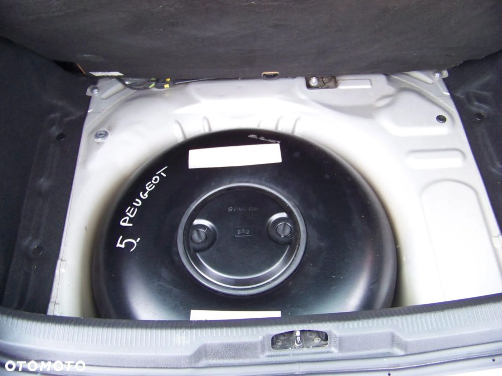 Peugeot 207 1.4 Trendy - 24