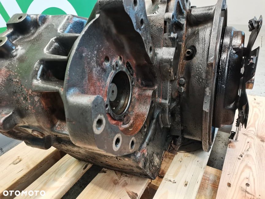 Skrzynia Powershift JLG 4017 {Spicer 87530825} - 9
