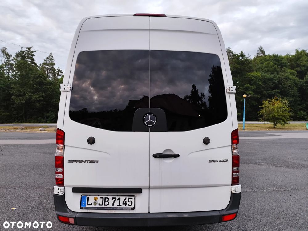 Mercedes-Benz SPRINTER - 6