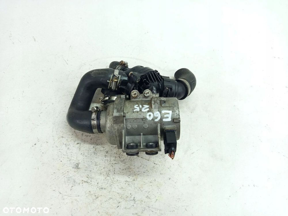 BMW E60 E90 E91 2.5 i 3.0 N52 POMPA OBIEGU WODY 70285120 - 3