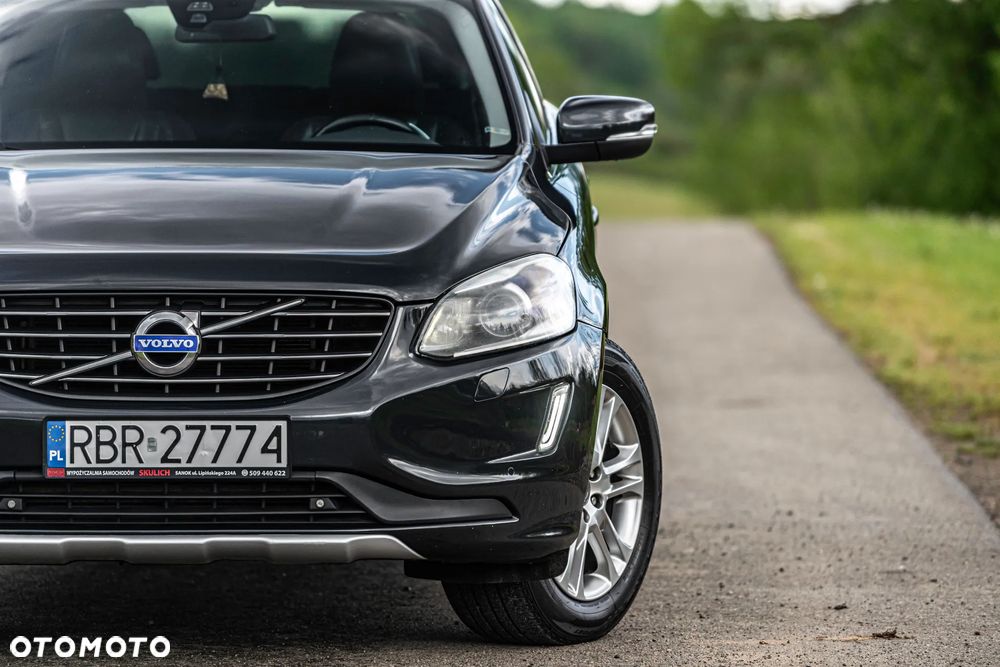 Volvo XC 60 D4 AWD Geartronic Summum - 11