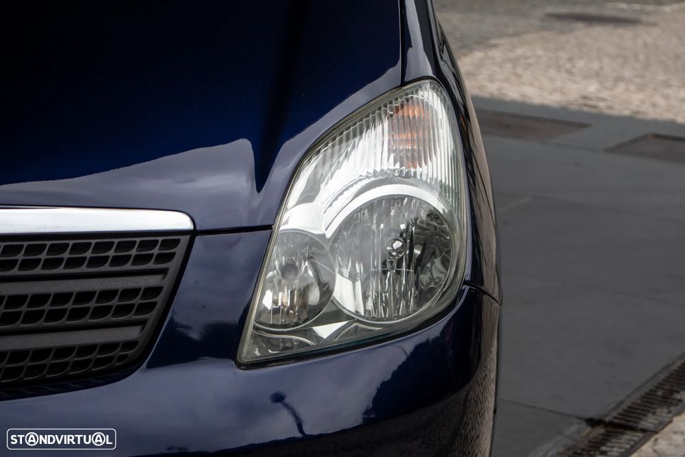 Toyota Corolla Verso 2.0 D-4D - 8