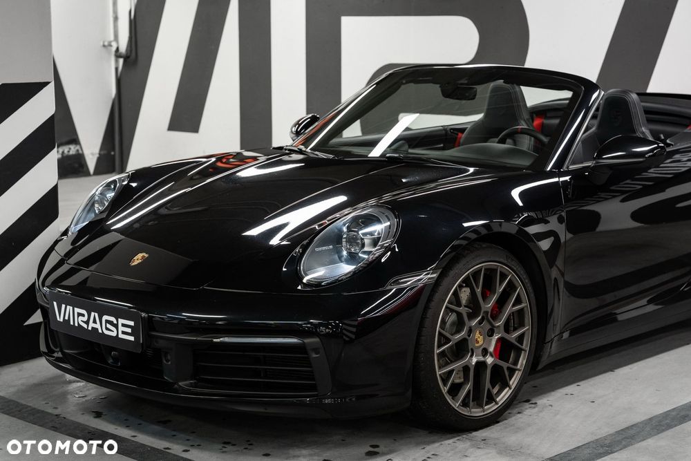 Porsche 911 Carrera 4S - 8