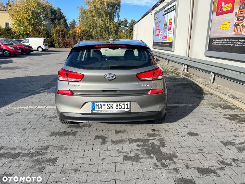 Hyundai i30 1.4 T-GDI Intro Edition - 10
