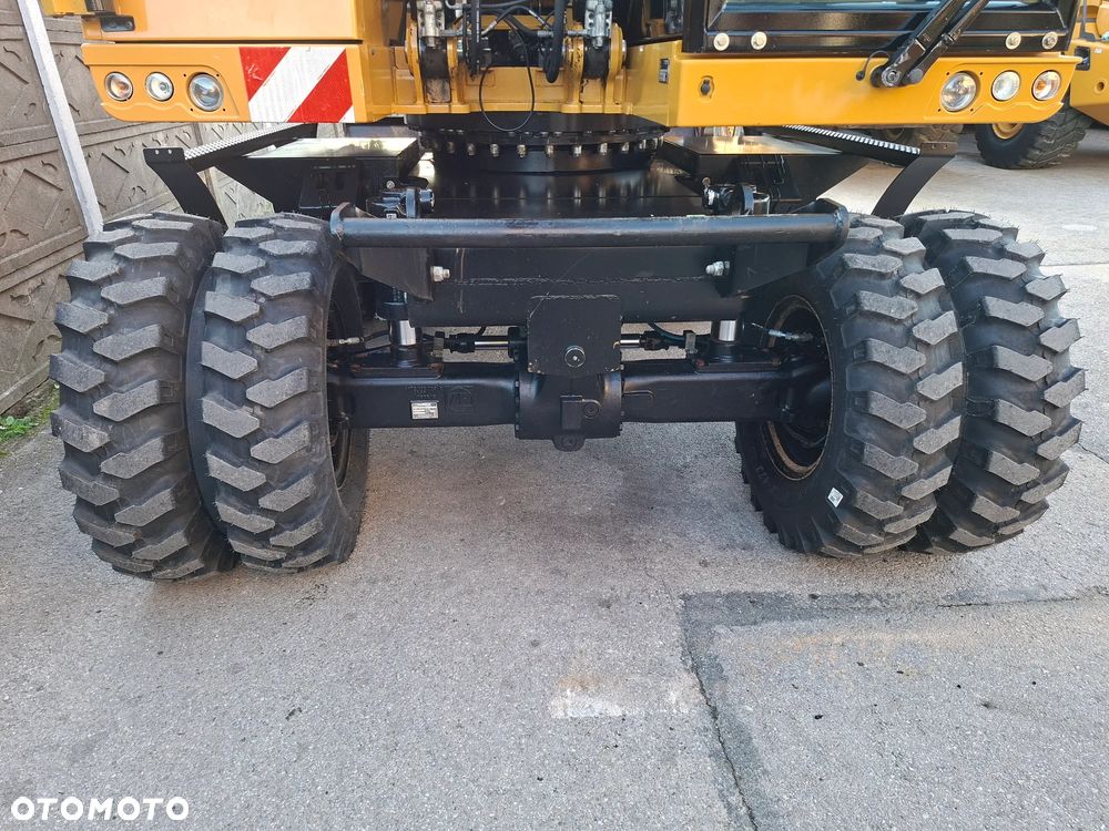 Caterpillar CAT M 318 F - 25