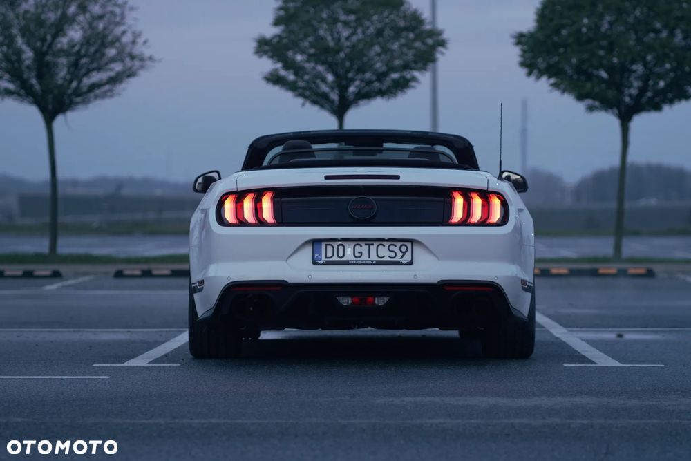Ford Mustang - 5