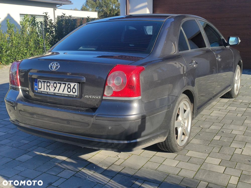 Toyota Avensis 1.8 VVT-i - 6