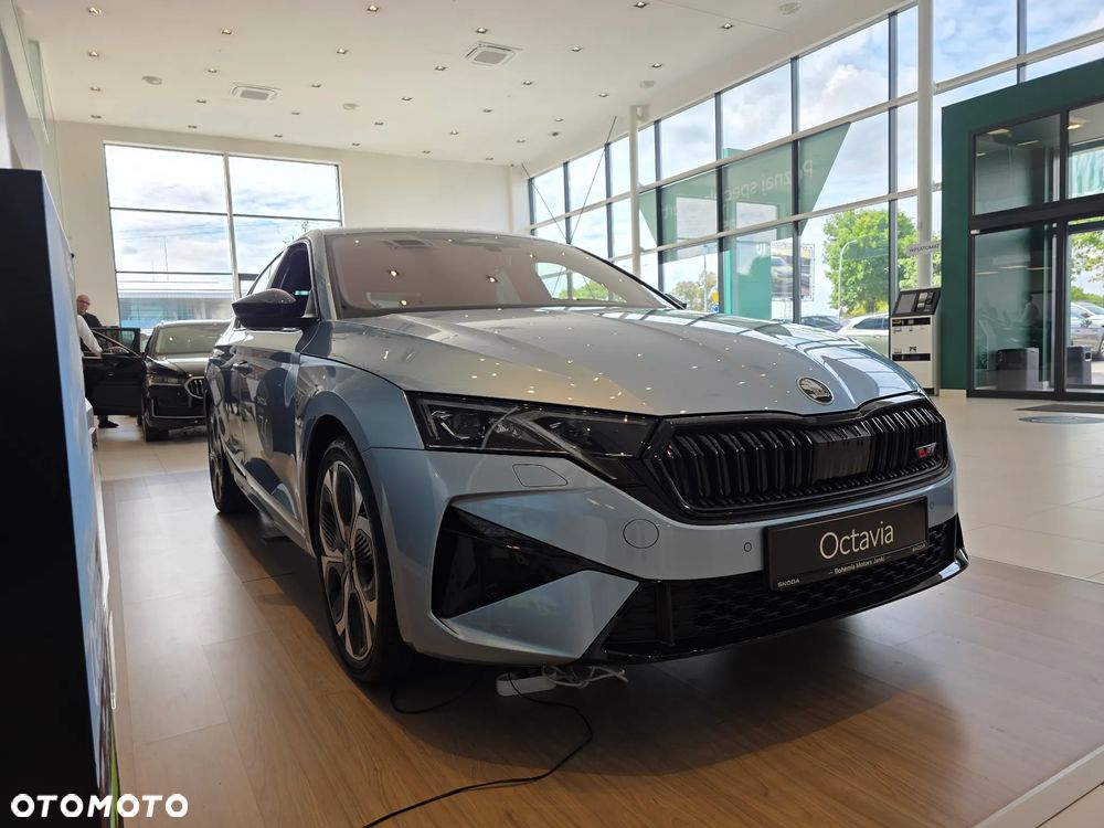 Skoda Octavia - 3