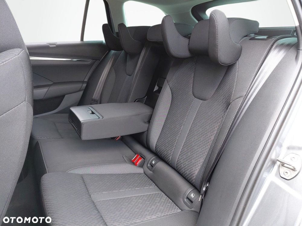 Skoda Octavia 2.0 TDI Style DSG - 11