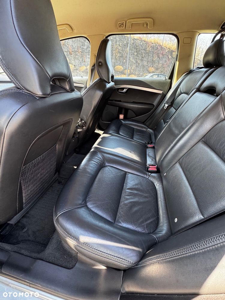 Volvo XC 70 D5 AWD Kinetic - 16