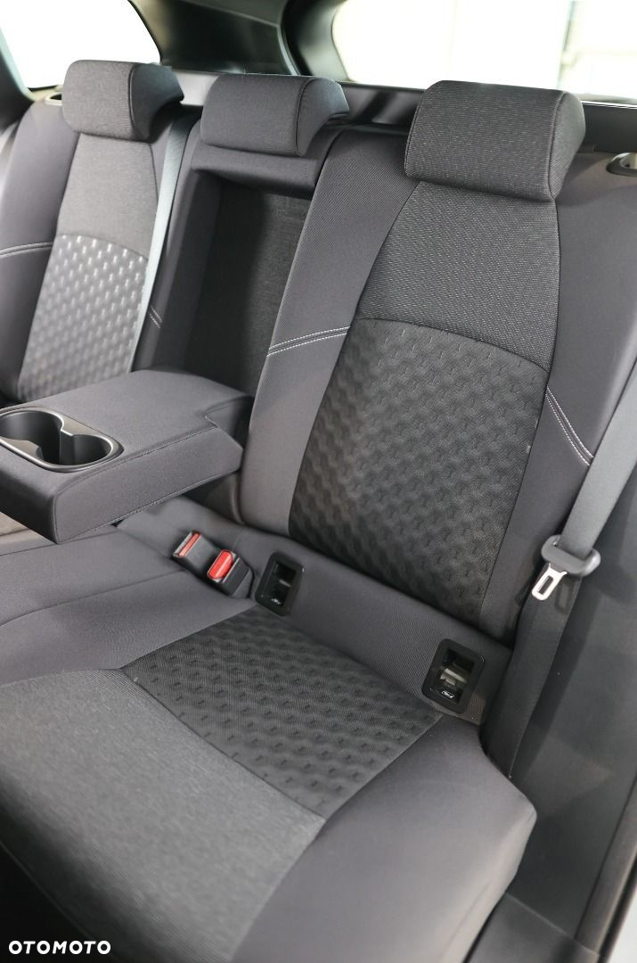 Toyota Corolla - 22