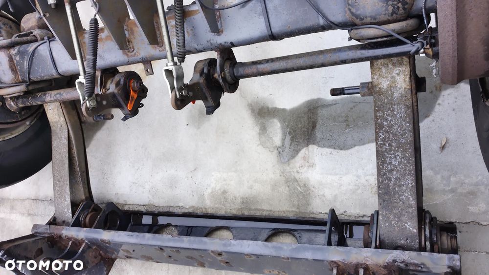 Oś BPW Naczepa Przyczepa  Mega Resor Pół resor Felga 19.5 Opony 245/45r19.5 - 9