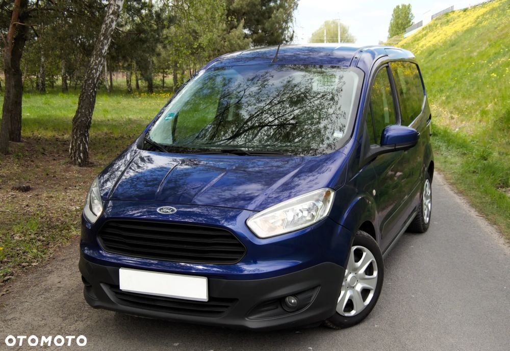 Ford Transit Courier - 9