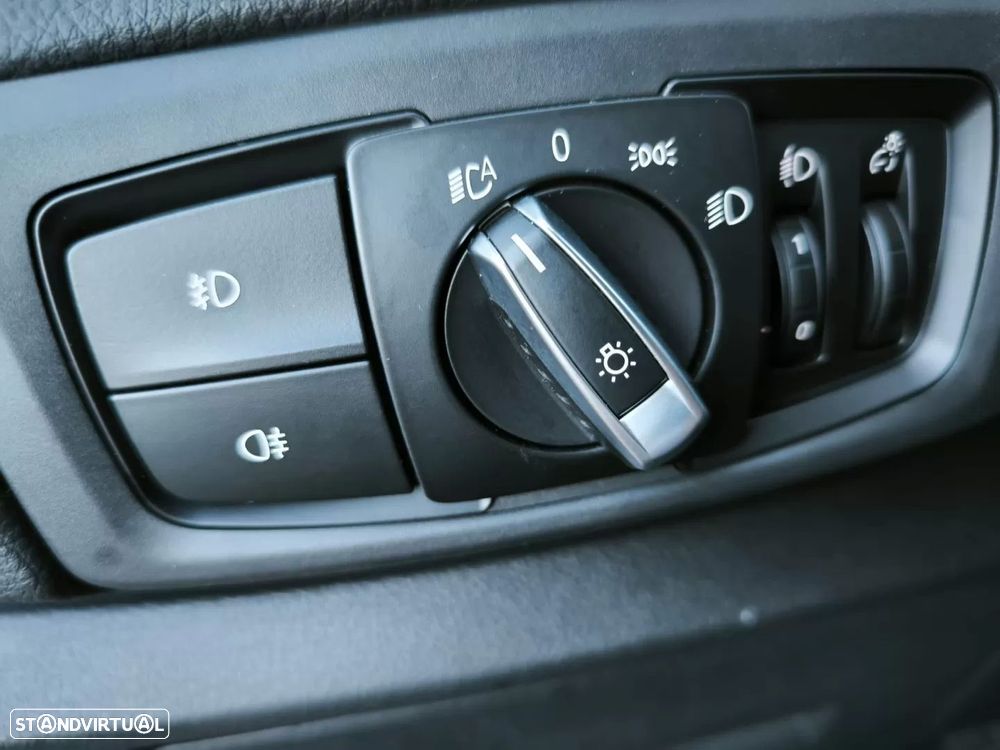 BMW 216 Active Tourer d Line Luxury - 41