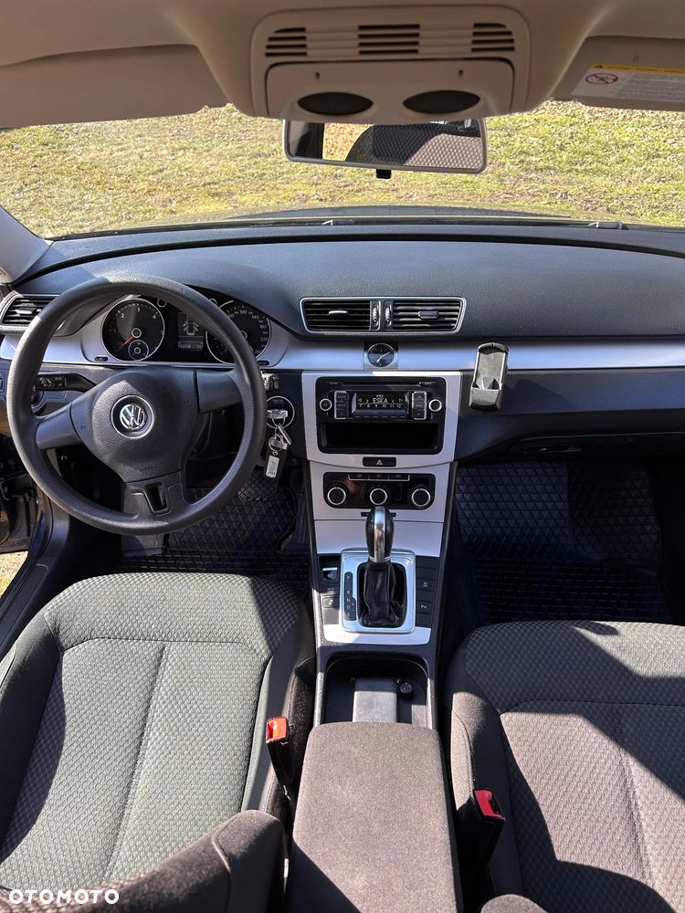 Volkswagen Passat Variant - 13