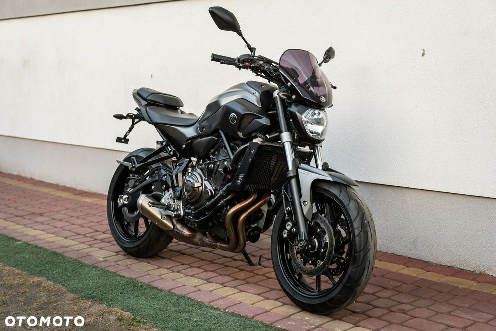 Yamaha MT - 1