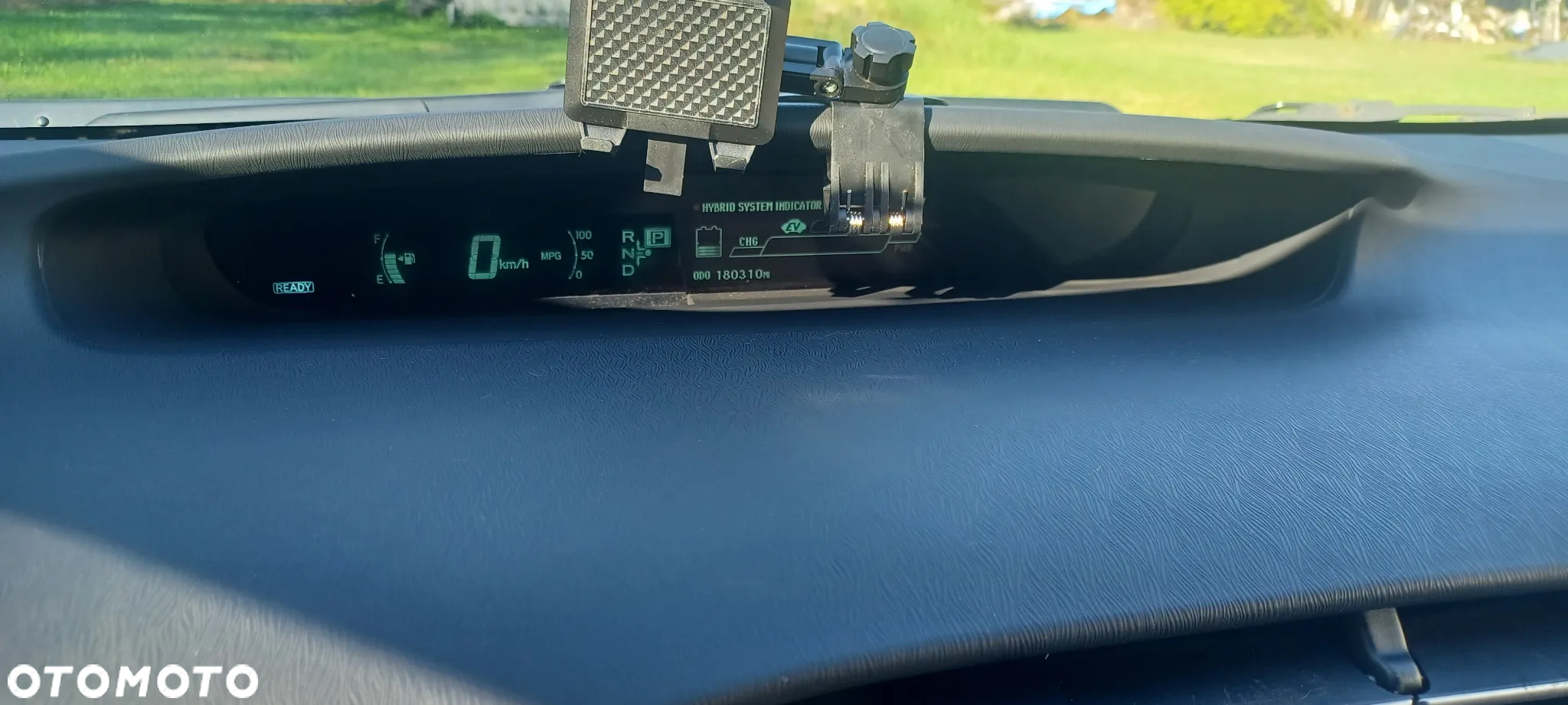 Toyota Prius 1.8 HSD Premium - 8