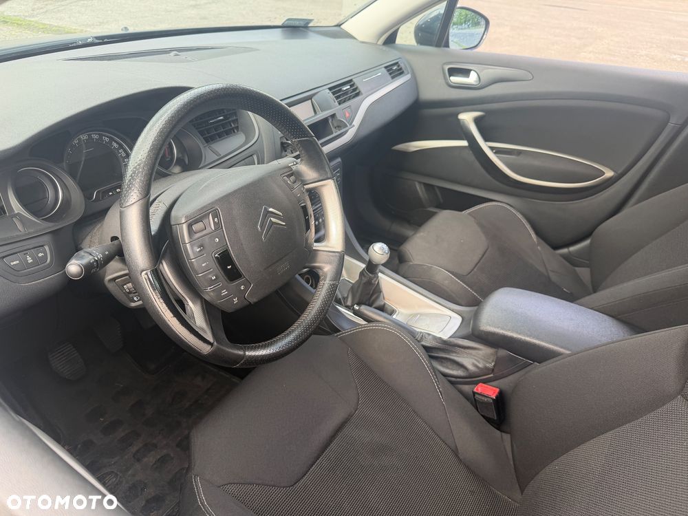 Citroën C5 2.0i 16V Dynamique - 5