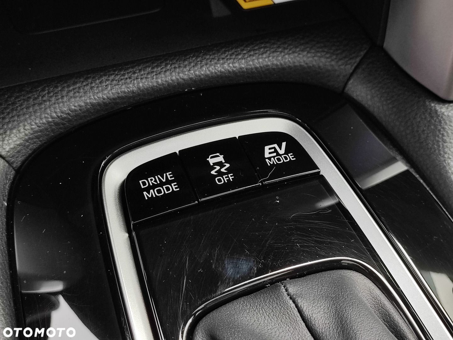 Toyota Corolla Cross - 17