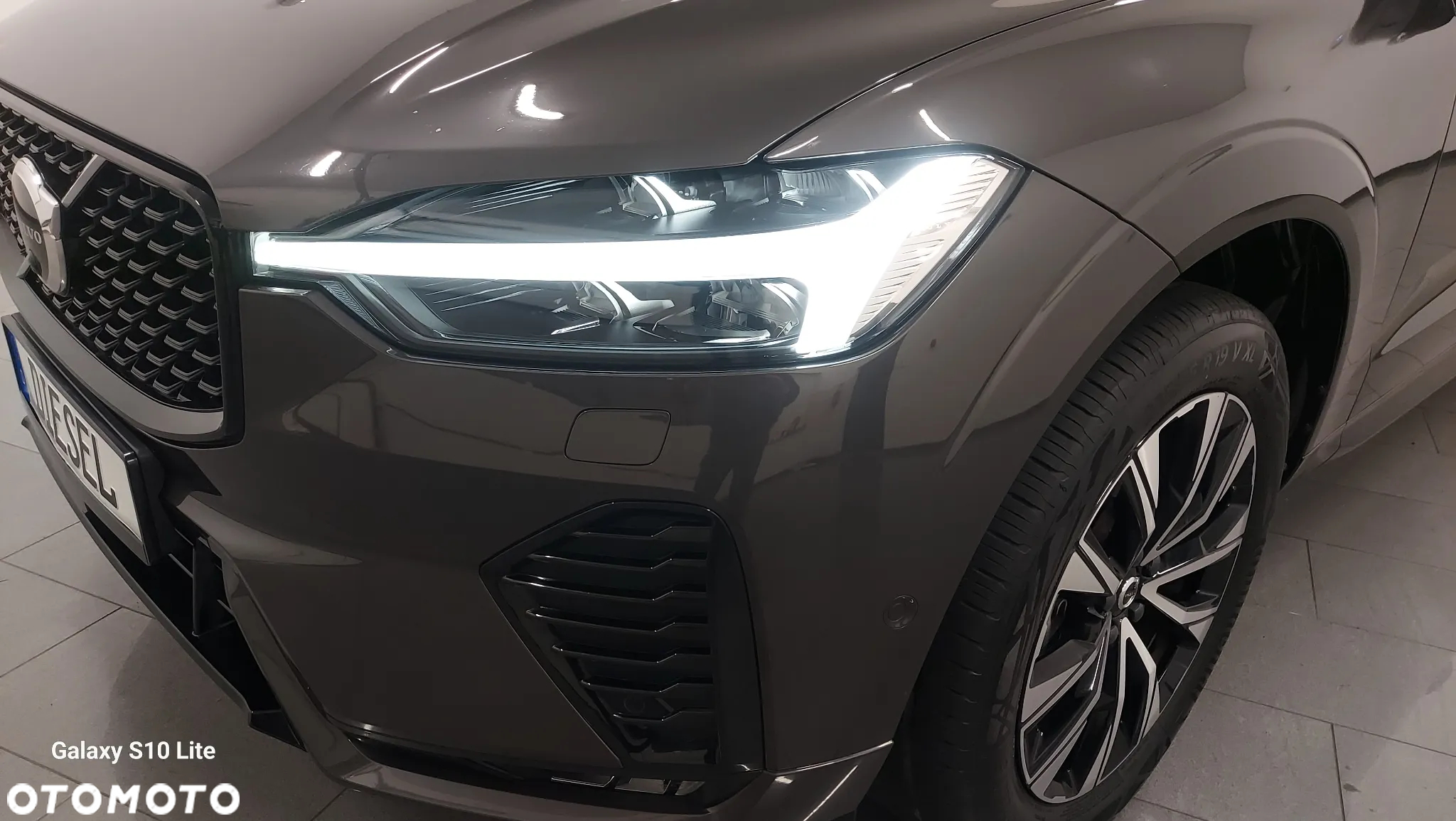 Volvo XC 60 B4 D AWD Plus Dark - 12