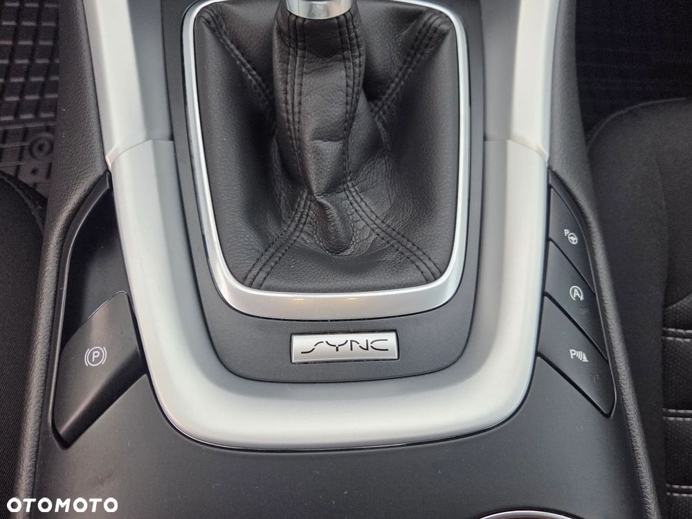 Ford Mondeo 2.0 TDCi STart-Stopp Titanium - 25