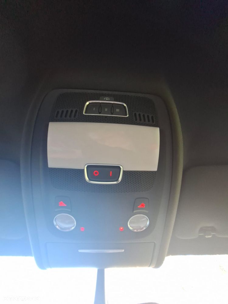 Audi A4 Limousine - 27