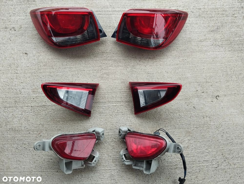 Grill Mazda CX3 Mazda 2 2015 - części - 20