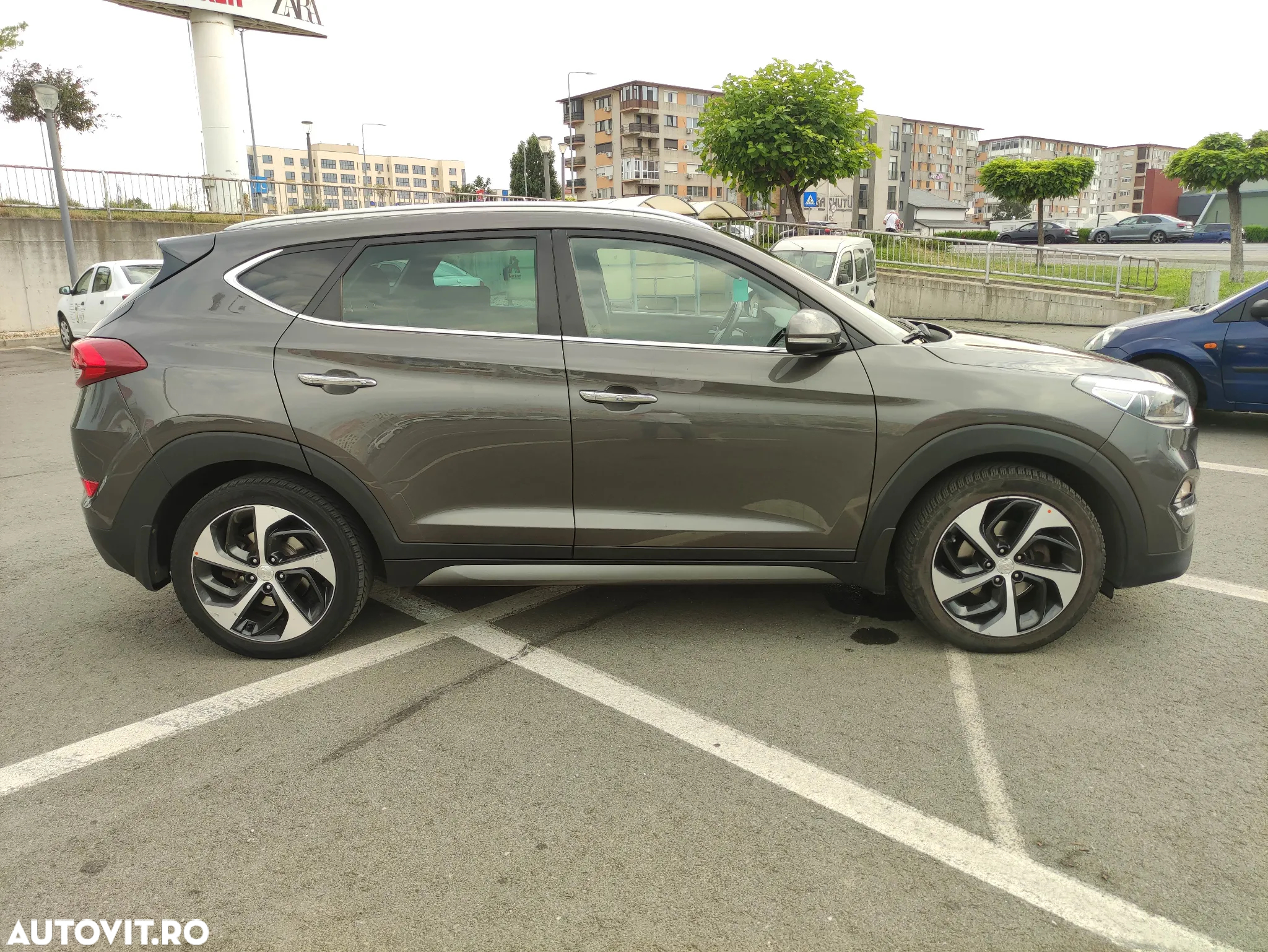 Hyundai Tucson 2.0 CRDI 4WD 6AT Luxury+ - 7