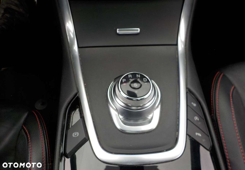 Ford S-Max - 25