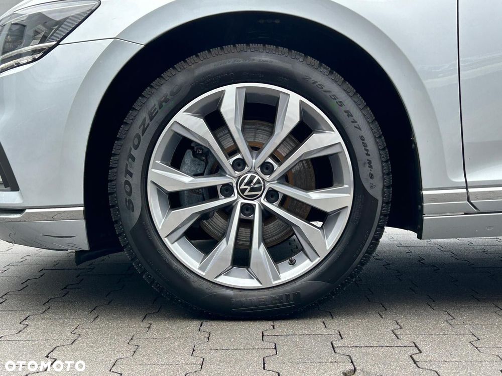 Volkswagen Passat Variant 2.0 TDI EVO Elegance DSG - 40