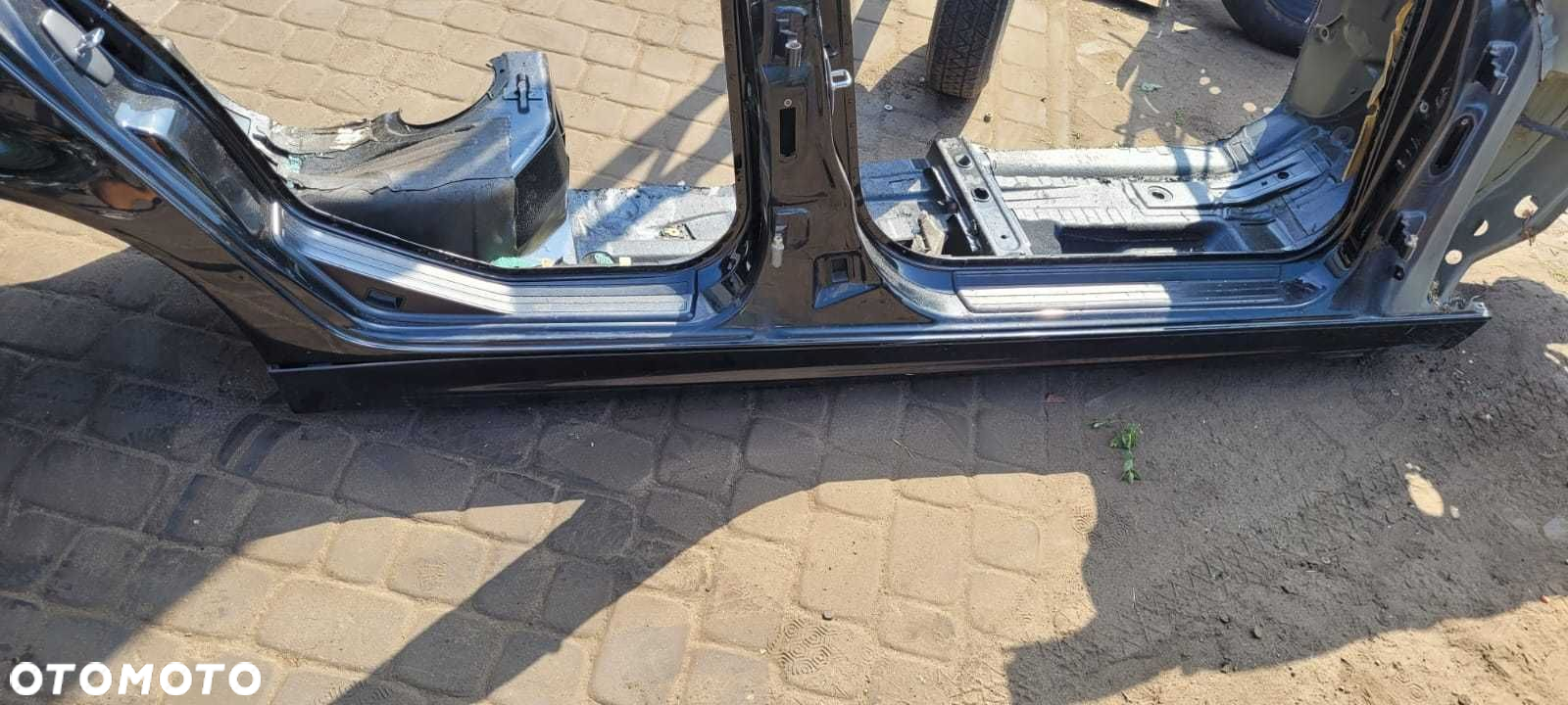 Ćwiartka błotnik próg BMW E46 sedan - 7